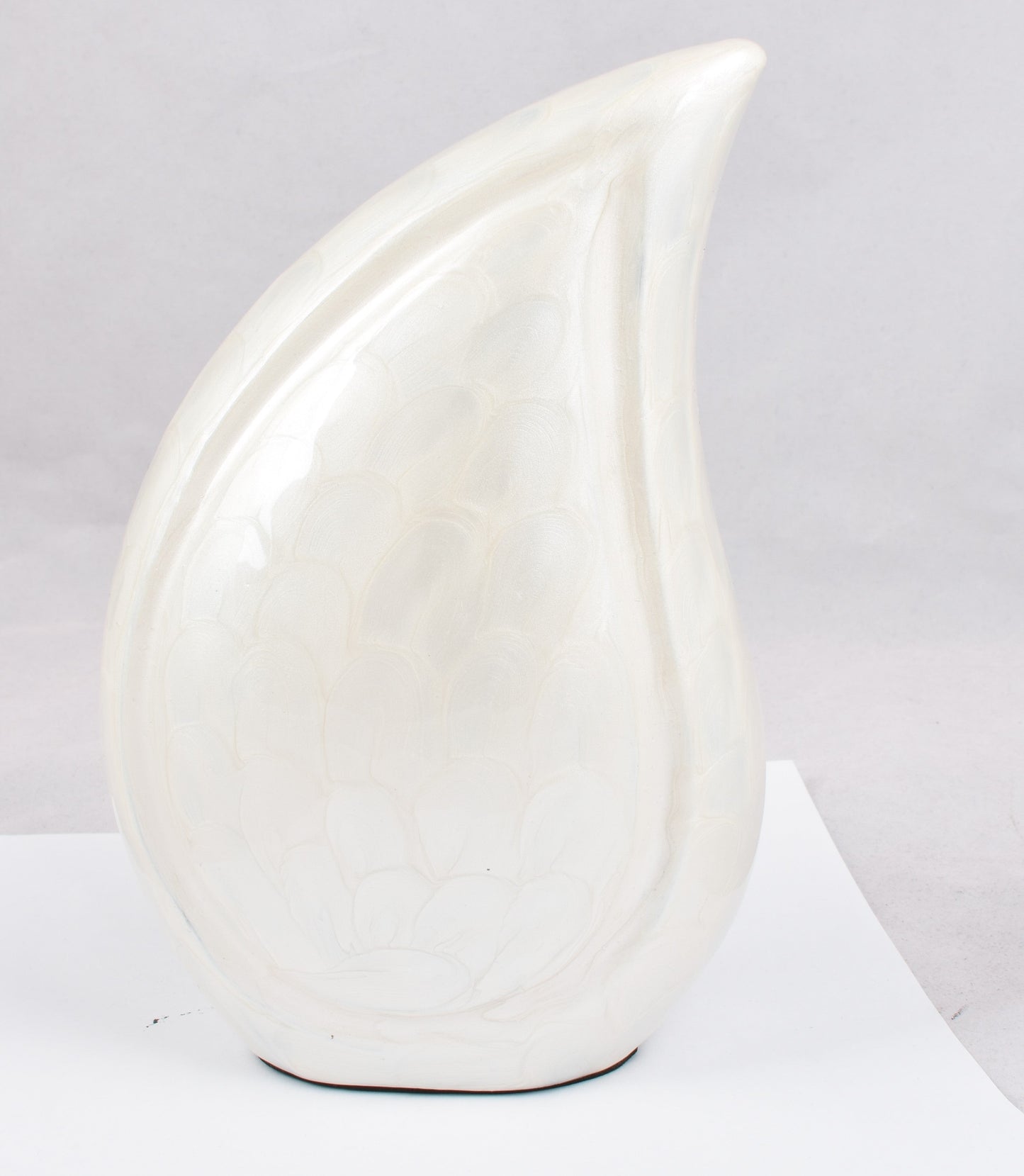 Small Pearl White Teardrop Urn