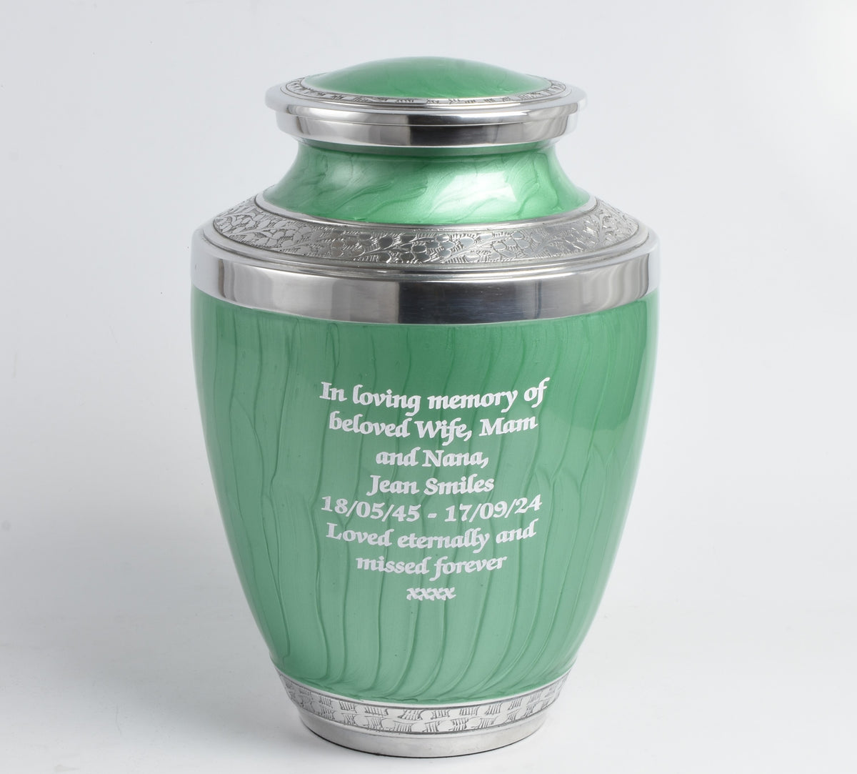 Green and Silver Aluminium Cremation Testi Urn
