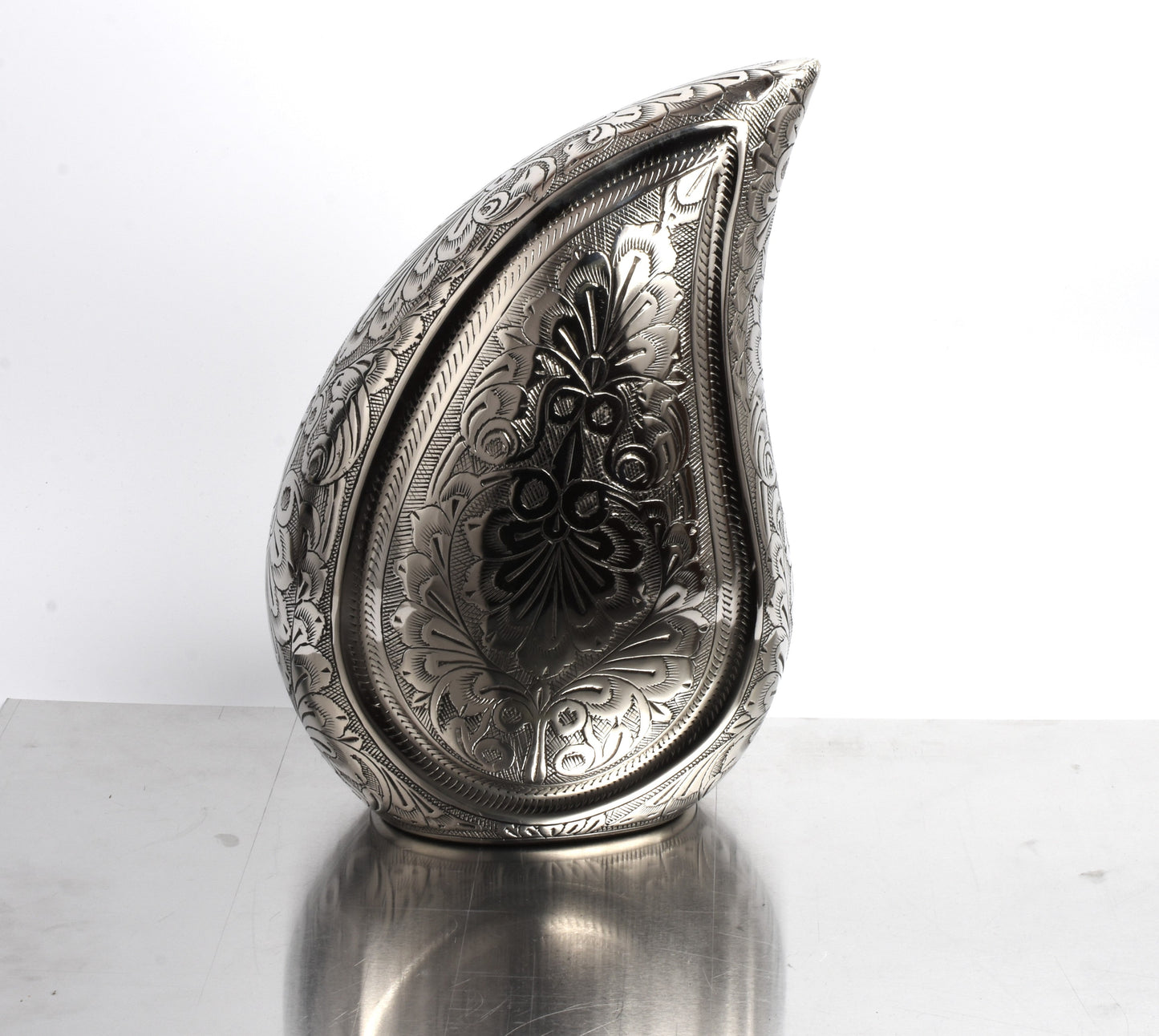 Black & Silver Engraved Teardrop Urn