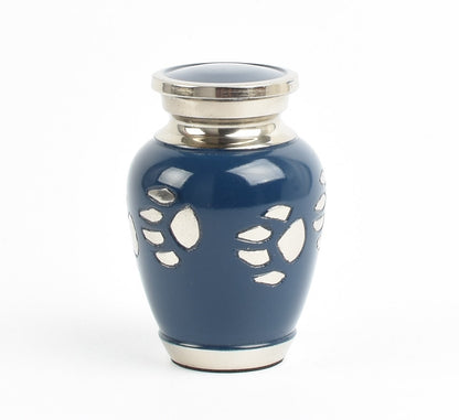 Pet keepsake, dog keepsake urn, cat keepsake urn, hamster urn, mini keepsake urn for ashes , miniature urn, sharing ashes , small token urn